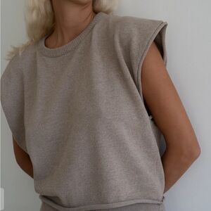 Avy & Co NORA- FAWN KNIT VEST